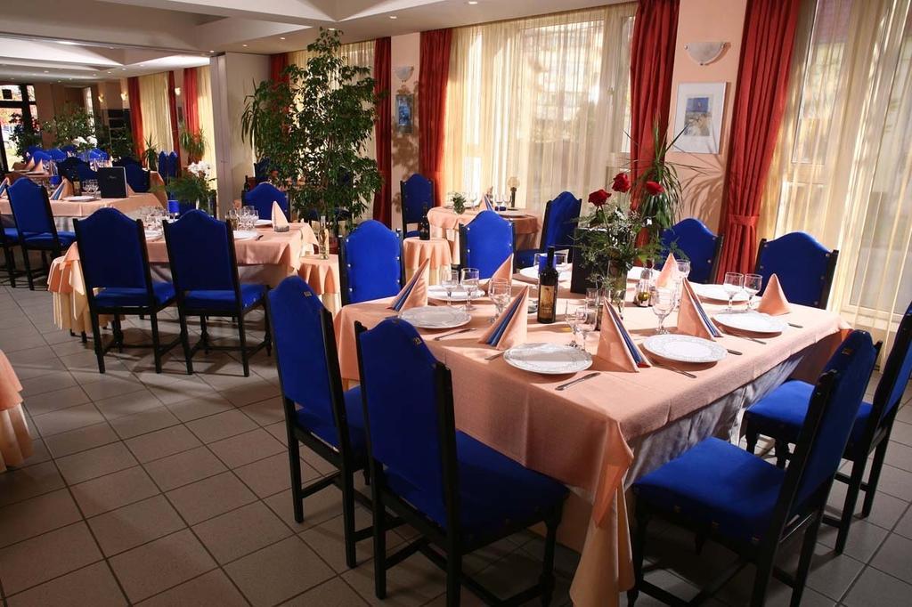 Hotel Reghina Timișoara Restauracja zdjęcie
