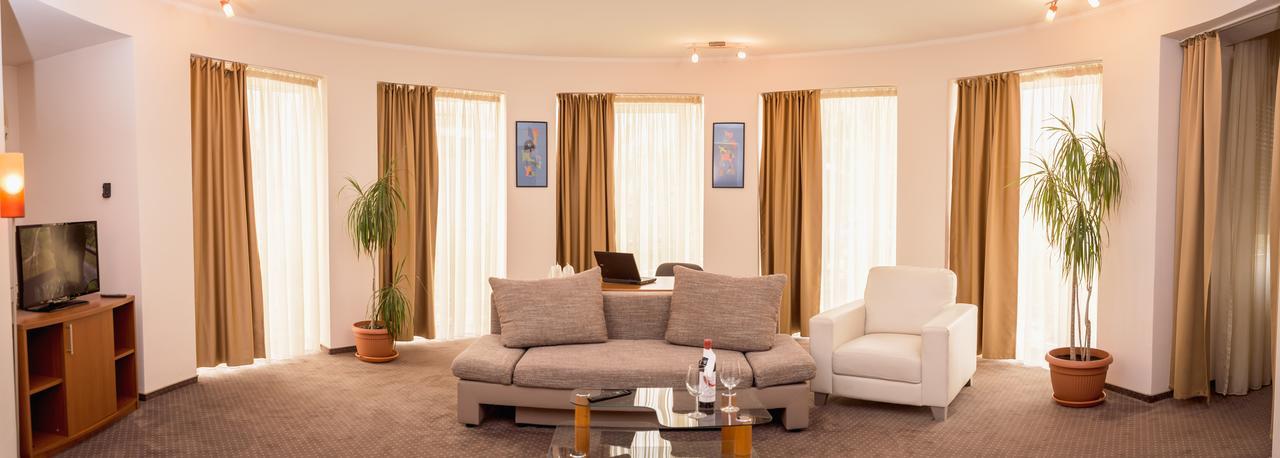 Hotel Reghina Timișoara Zewnętrze zdjęcie