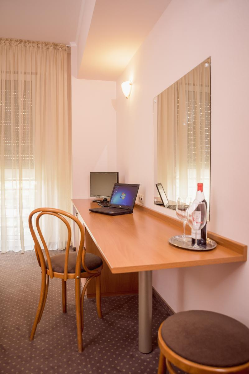 Hotel Reghina Timișoara Zewnętrze zdjęcie